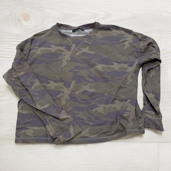 Abercrombie & Fitch Tops - Abercrombie & Fitch Women's Green and Khaki Shirt